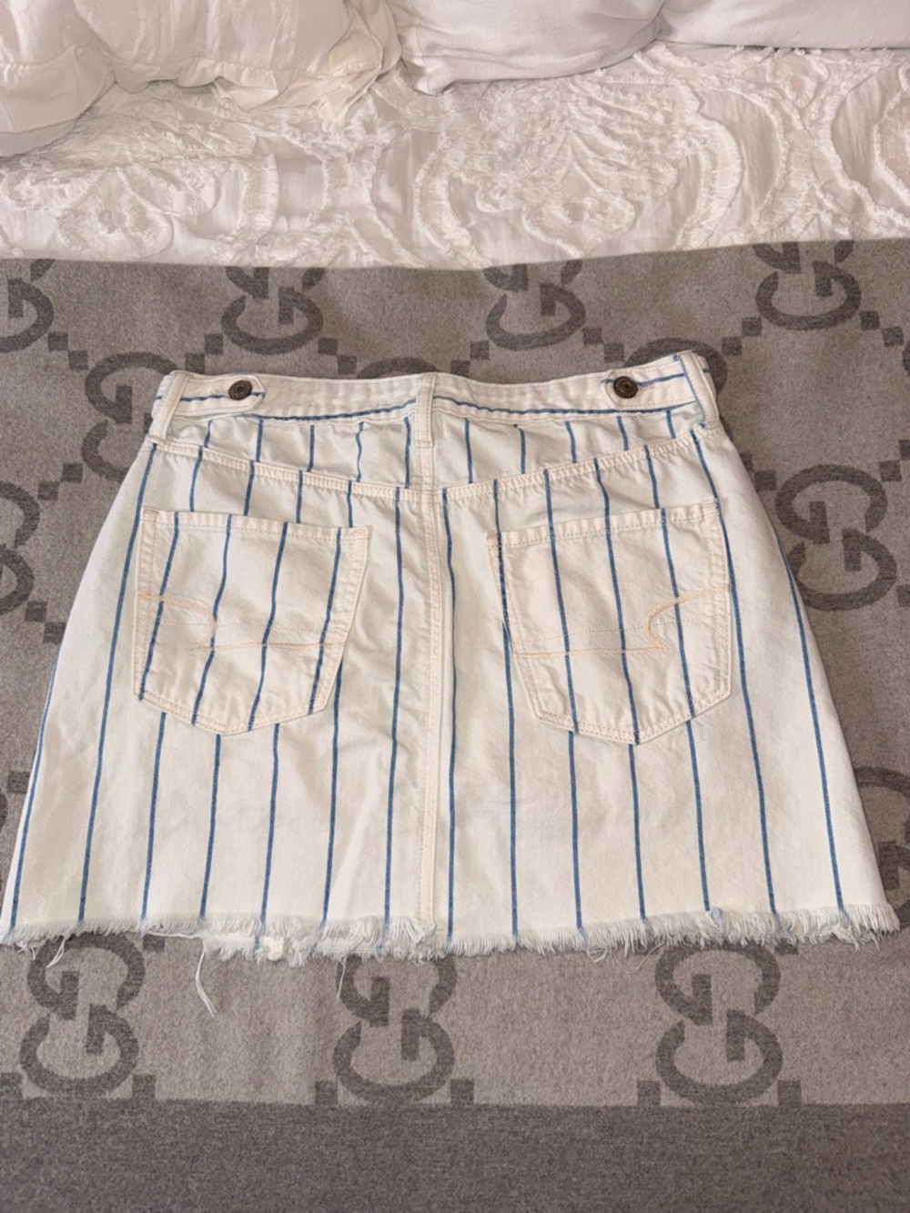 American Eagle White Mini Denim Skirt with Blue Pinstripes - Picture 8 of 9